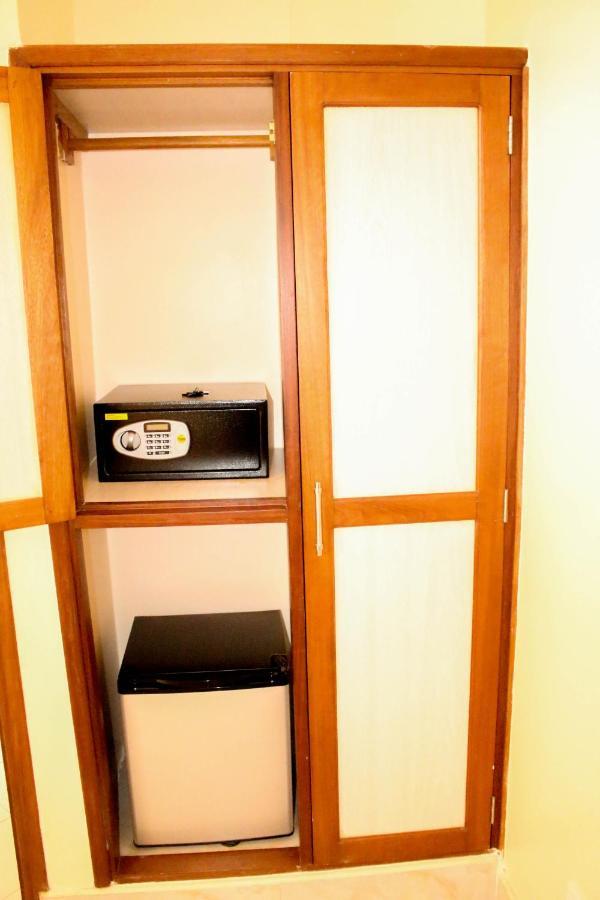 Prinias Hotel 基苏木 外观 照片