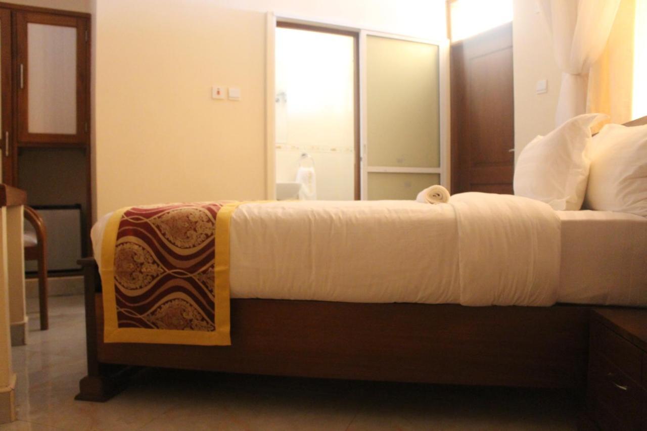 Prinias Hotel 基苏木 外观 照片